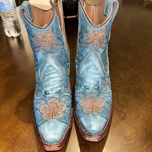 Circle G - Ladies Blue Floral Embroidery Snip Toe Ankle Boot